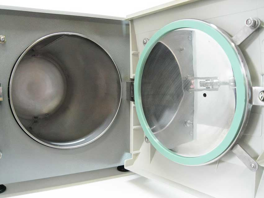 Booth Medical - Tuttnauer 2340M Refurbished Autoclave - Inside
