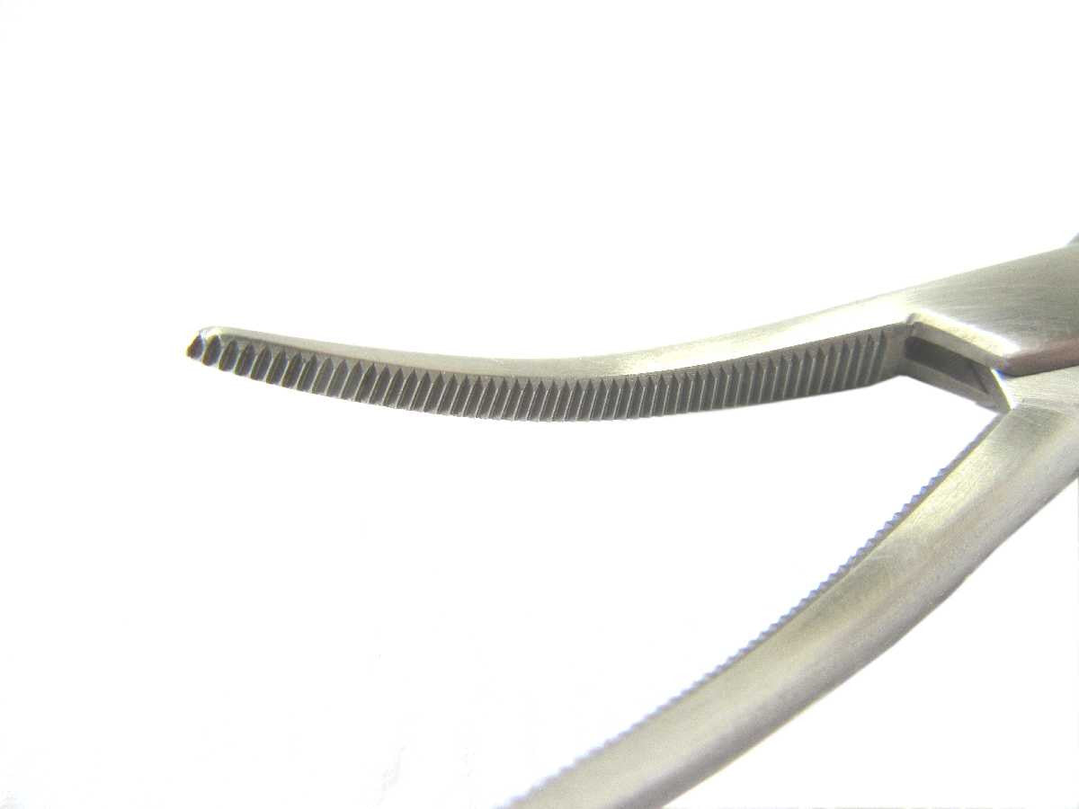 Booth Medical - Miltex  7-48 Crile Hemostatic Forceps, 6-1/4" Curved w/Locks